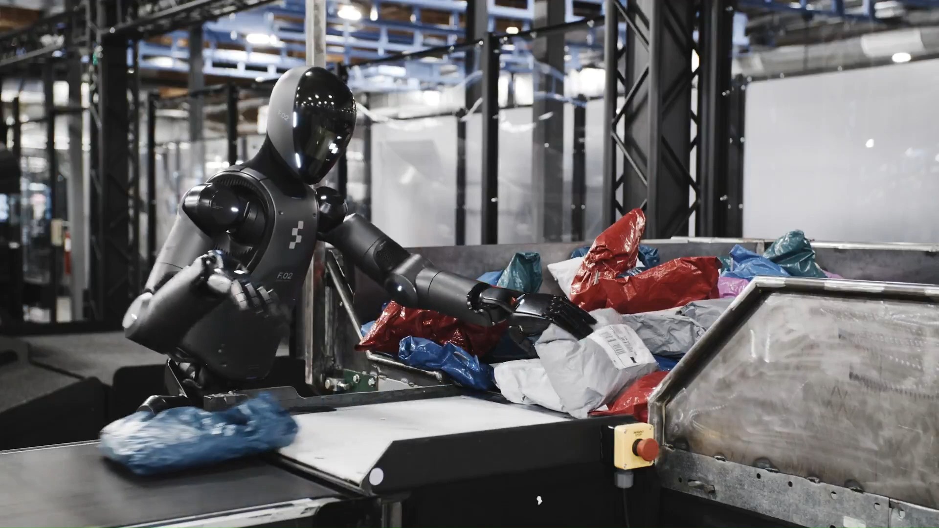 人形机器人干快递，现在或许更多的是噱头？