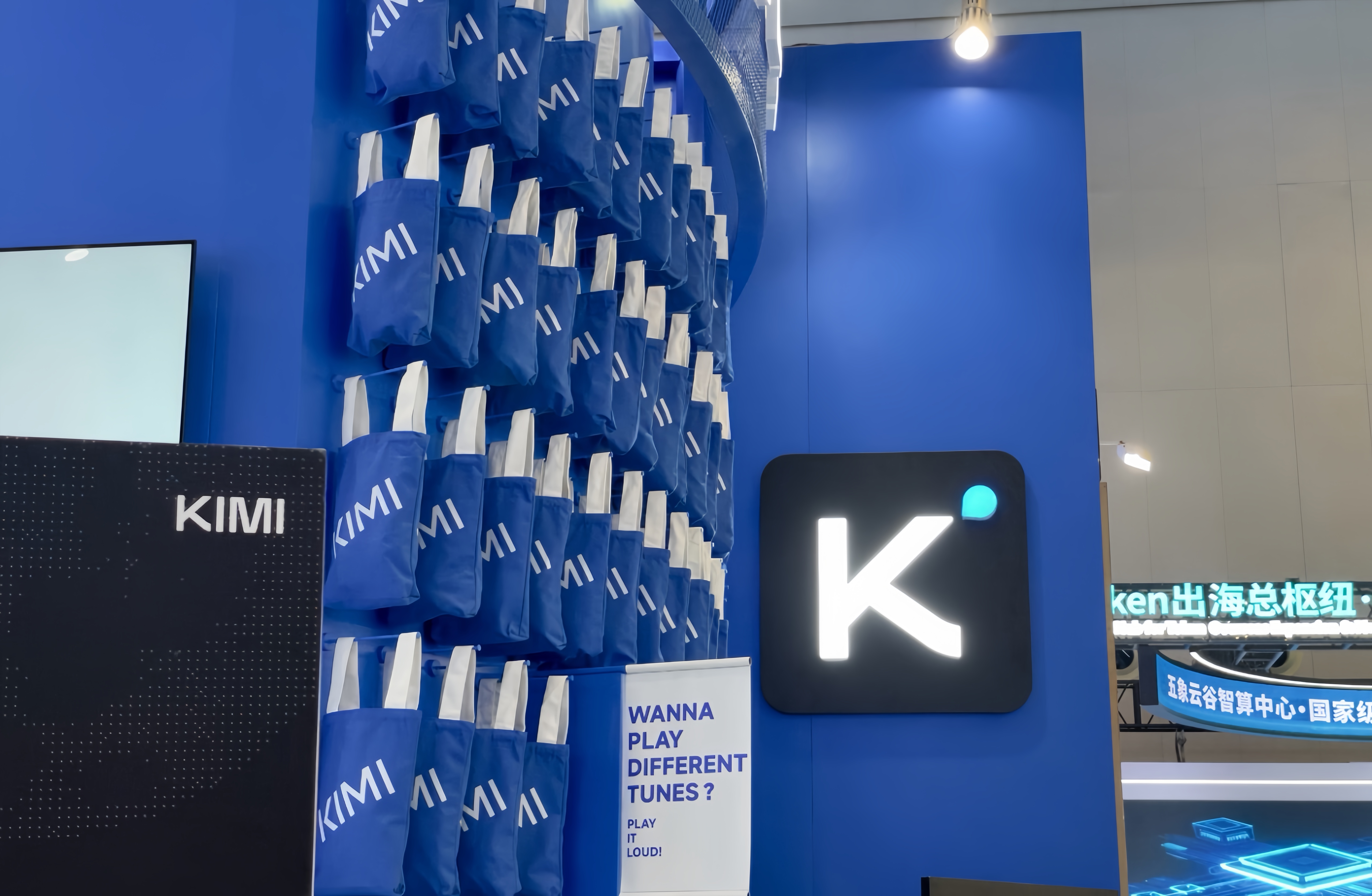 K3 2.8万亿参数封神！Kimi凭啥碾压海外巨头？