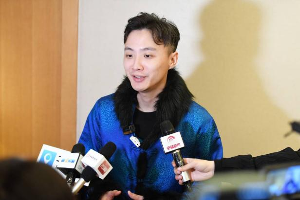 东方甄选花30万,帮另起炉灶的前主播“擦屁股”