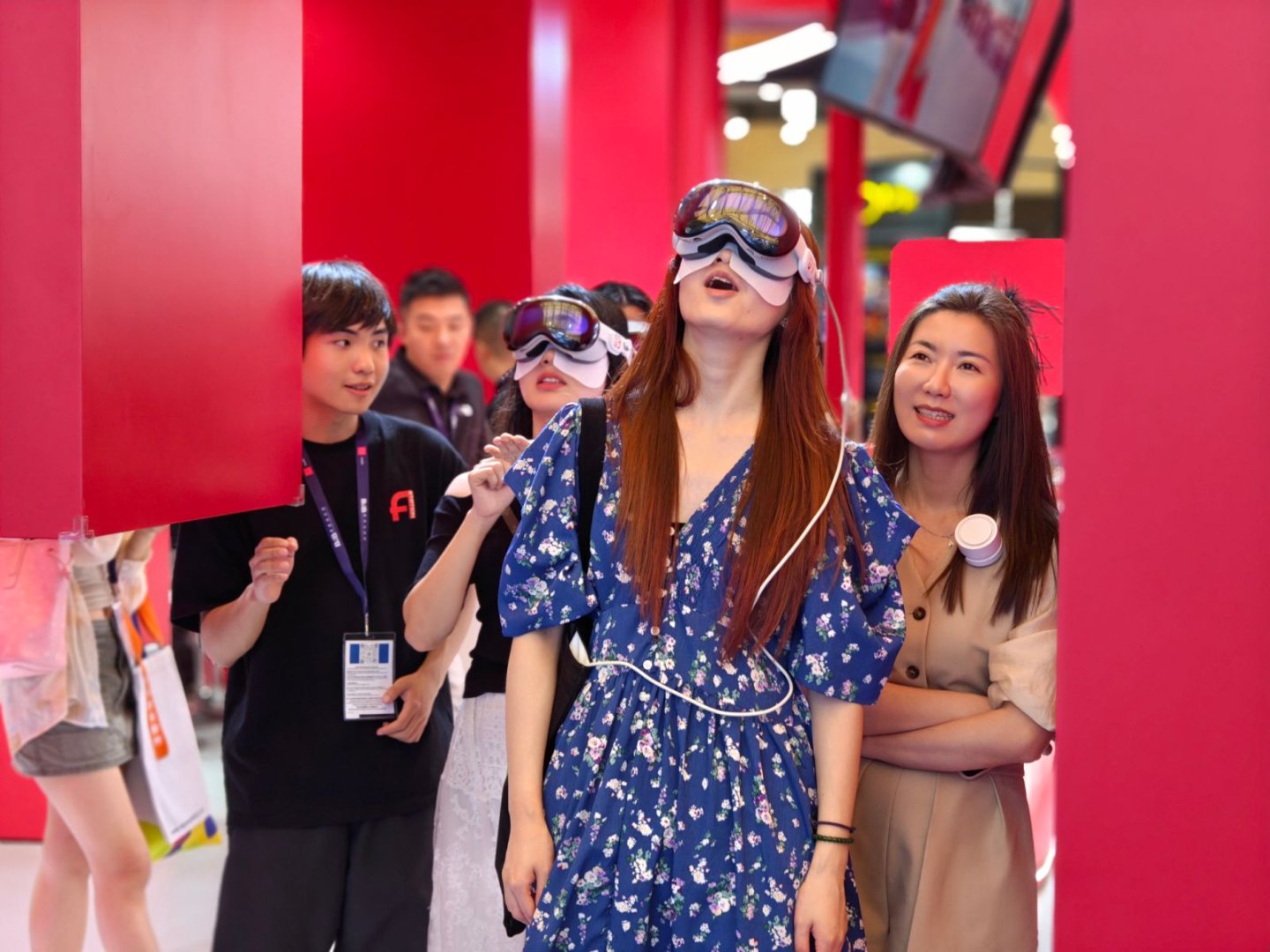 最酷的XR体验在ChinaJoy，AStation引领户外大空间全新体验