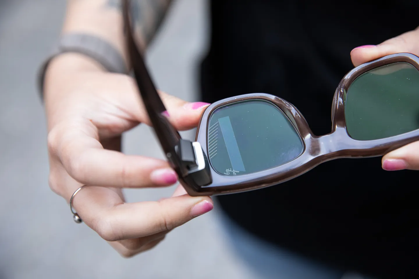 Meta发布新一代AI模型Muse Spark，嵌入AI眼镜及自家生态