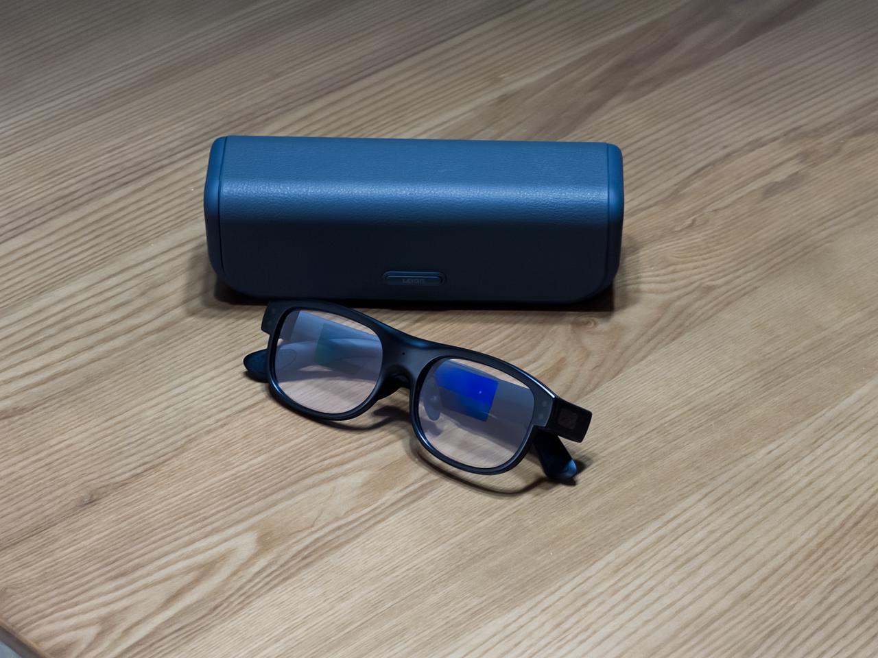 亮亮视野 Leion Hey2 评测：专注语音翻译，用 8 小时真实续航换来的取舍之道