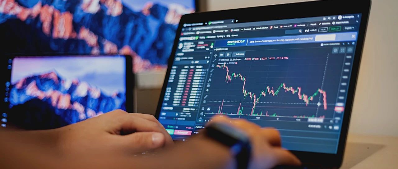 如何使用 Python 提高比特币的回报率
